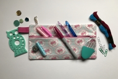 Zipper pouch demonstration